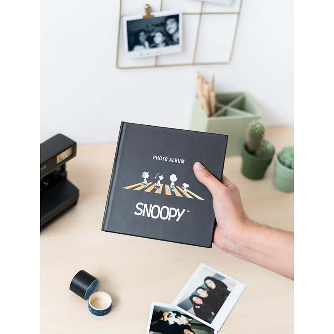 Snoopy Fotoalbum 24 selbstklebende Seiten 16x16cm
