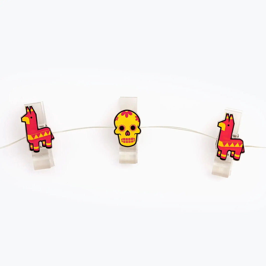 Pinata Light Clips