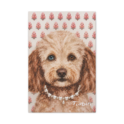 Rosa Hundeportrait mit Blumen